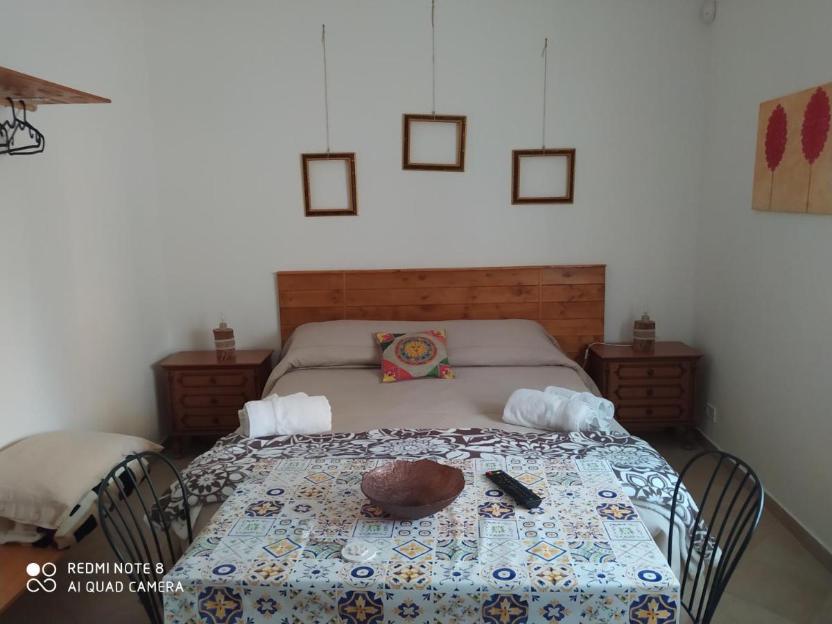 Room&breakfast Acquaviva Acquaviva Platani Exterior foto