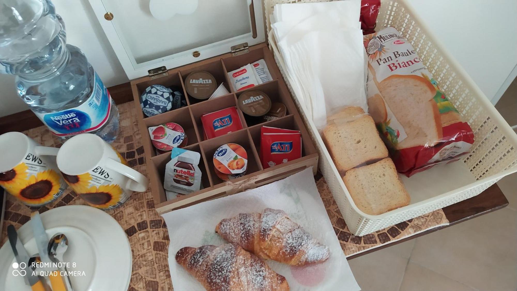 Room&breakfast Acquaviva Acquaviva Platani Quarto foto