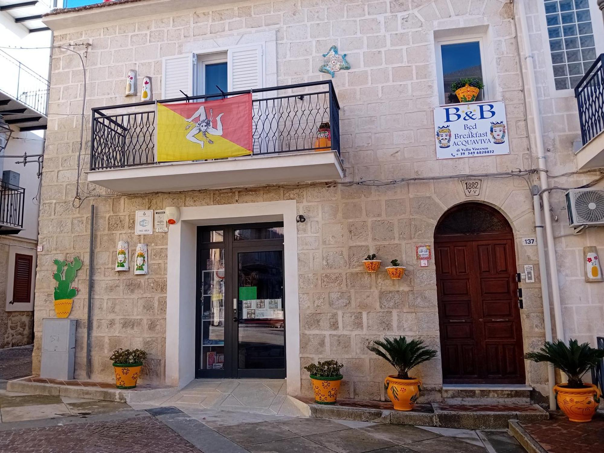 Room&breakfast Acquaviva Acquaviva Platani Exterior foto